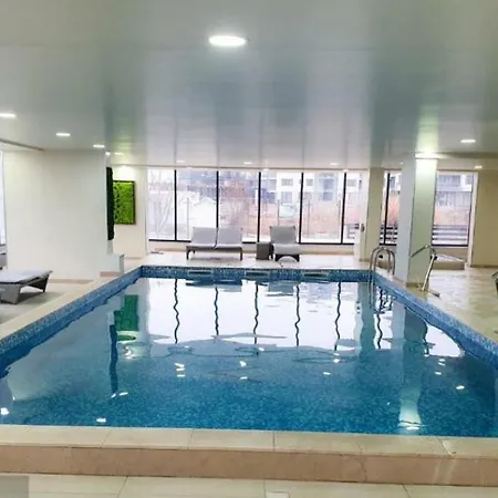 Front Bliss Cu Piscina Incalzita Gym Apartman Năvodari