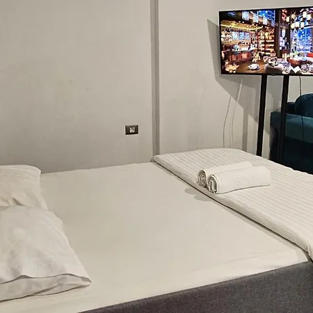 Front Bliss Cu Piscina Incalzita Gym Năvodari