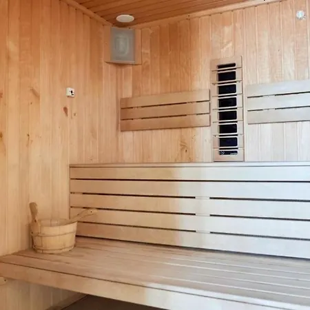 Apartment Front Bliss Cu Piscina Incalzita Gym