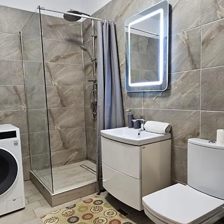 Front Bliss Cu Piscina Incalzita Gym Apartment *